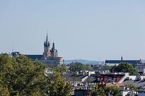 Family Apartment Slowackiego by Renters