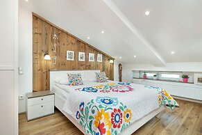 Family Apartment Slowackiego by Renters