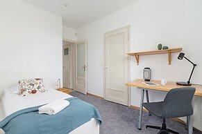 Family Apartment Slowackiego by Renters