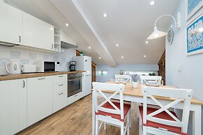 Family Apartment Slowackiego by Renters