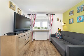 Family Apartment Slowackiego by Renters