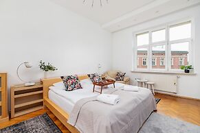 Family Apartment Slowackiego by Renters