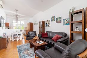 Family Apartment Slowackiego by Renters