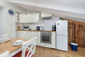 Family Apartment Slowackiego by Renters