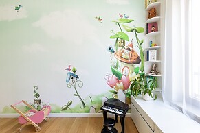 Deluxe Apartment Przedwiosnie by Renters