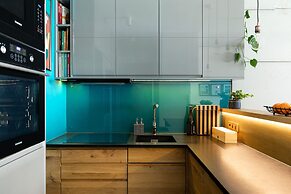 Deluxe Apartment Przedwiosnie by Renters