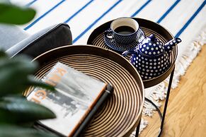 Deluxe Apartment Przedwiosnie by Renters