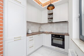 Apartment Limanowskiego by Renters