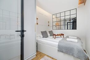 Apartment Limanowskiego by Renters