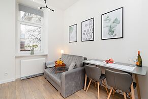 Apartment Krakow Wawrzynca 30 by Renters