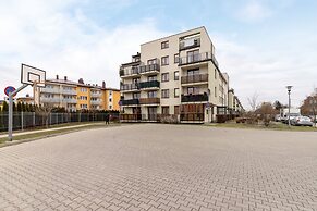 Rainbow Apartment Krakow by Renters