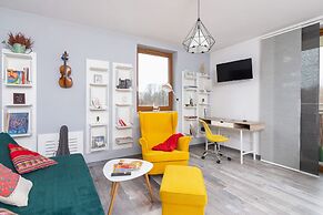Rainbow Apartment Krakow by Renters