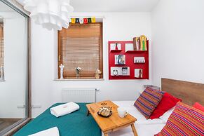 Rainbow Apartment Krakow by Renters