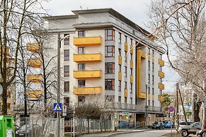 Apartment Krakow Rydlowka 44 by Renters