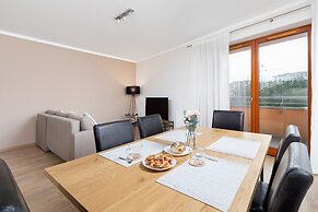 Apartment Krakow Rydlowka 44 by Renters