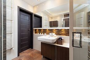 Apartment Krakow Rydlowka 44 by Renters