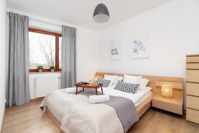 Apartment Krakow Rydlowka 44 by Renters