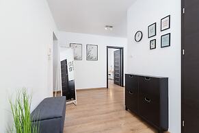Apartment Krakow Rydlowka 44 by Renters