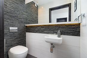 Apartment Krakow Rydlowka 44 by Renters