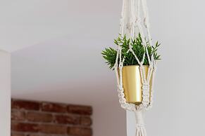 Fashionable Apartment Krakow by Renters