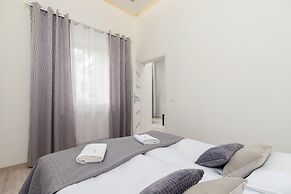 Apartment Krakow Arianska 4 by Renters