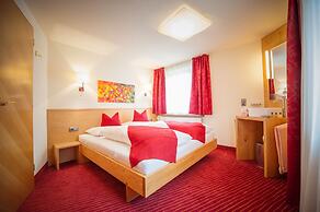 Lärchenhof - Premium Apartments & Zimmer