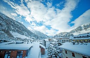 Lärchenhof - Premium Apartments & Zimmer