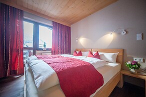 Lärchenhof - Premium Apartments & Zimmer