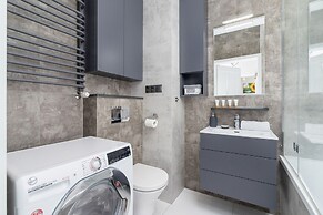 Krakow Old Town Rakowicka by Renters