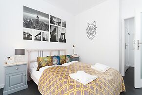 Krakow Old Town Rakowicka by Renters