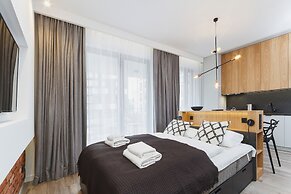 Krakow Old Town Rakowicka by Renters