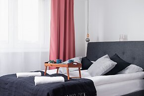 Studio Krakow Czarnowiejska by Renters