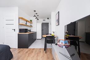 Studio Krakow Czarnowiejska by Renters