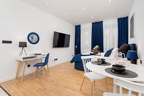 Studio Krakow Starowislna by Renters
