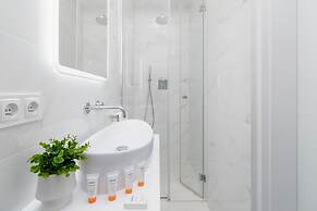 Studio Krakow Starowislna by Renters