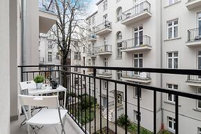 Studio Krakow Starowislna by Renters