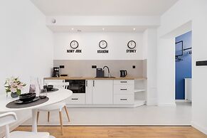 Studio Krakow Starowislna by Renters