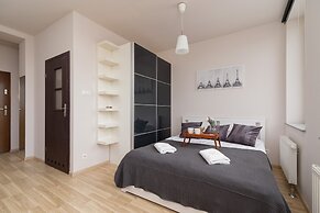 Studio Krakow Lea by Renters
