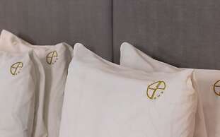 Hotel Grand One Plaza