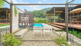 Gapyeong Bd7s Glamping&caravan