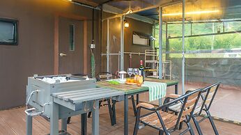 Gapyeong Bd7s Glamping&caravan