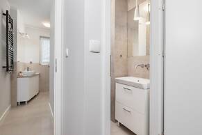 Apartment Gdańska Brzeźno by Renters