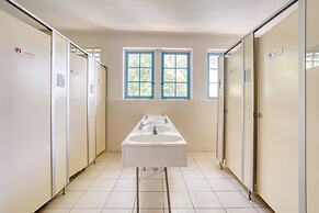 Auberge de Fréjus Saint-Raphael - Hostel