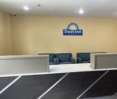 Days Inn by Wyndham Bronx NYC