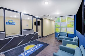 Days Inn by Wyndham Bronx NYC