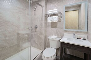 Days Inn by Wyndham Bronx NYC