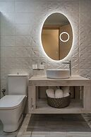 Andy & Hari's Elegant Town Studios