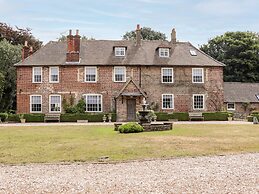 Solton Manor