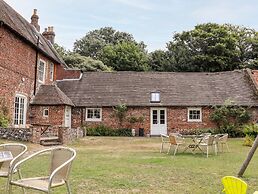 Solton Manor