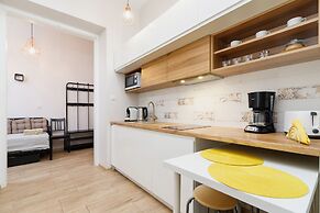 Apartments Krakow Topolowa by Renters